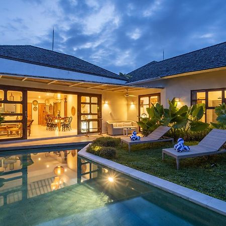 Villa Thamilla By Optimum Bali Villas Чангу Экстерьер фото